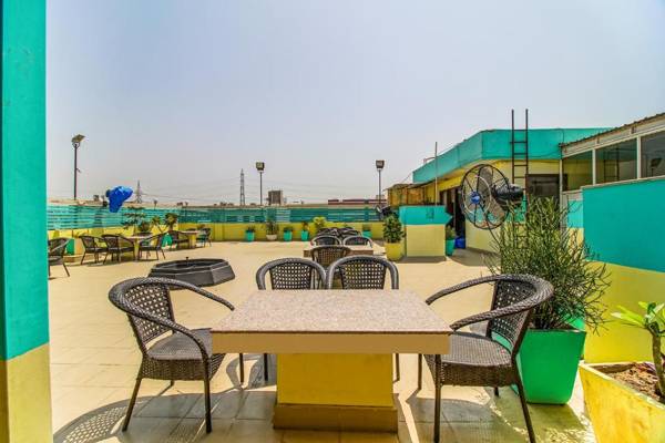 FabHotel Mulberry Retreat Sushant Lok - Fully Vaccinated Staff