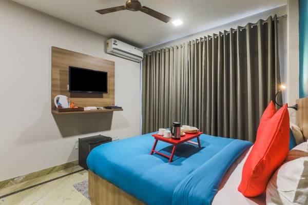 Capital O 7536 The Aurora Paradise