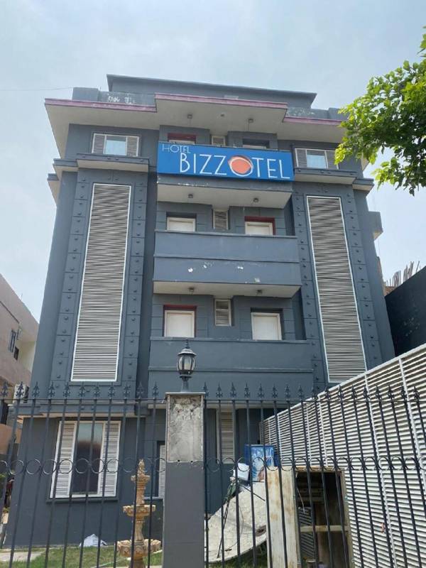 Hotel Bizzotel