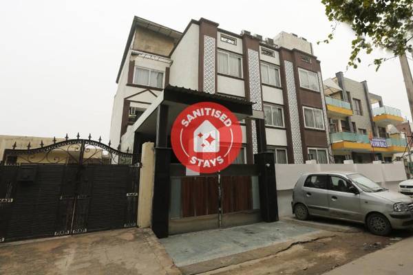 OYO 11451 The Avenue Residency