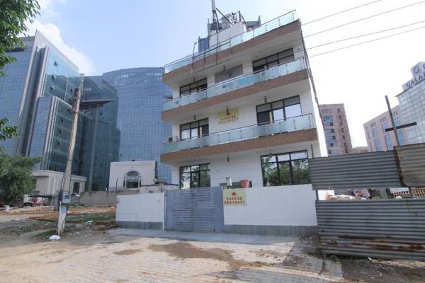 OYO 18557 The Chef Guest House