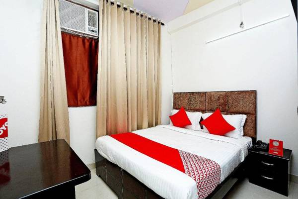 OYO 15738 Hotel Awesome Villa