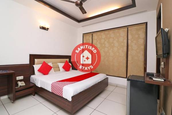 OYO 26868 Wonderland Inn