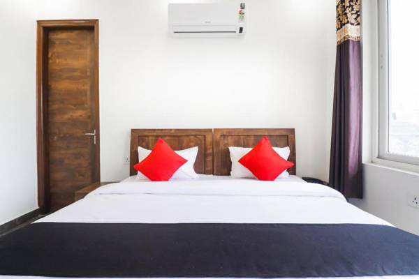 OYO 66943 Blueleaf Residency