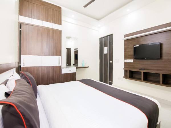 Collection O 74733 Grewal Residency