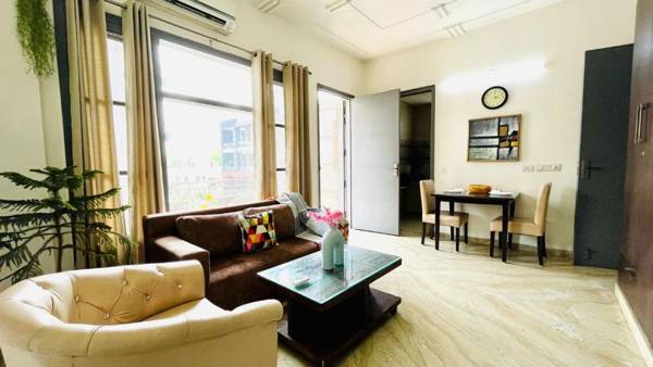 BluO 1BHK Medanta Medicity Kitchen Lift Balcony