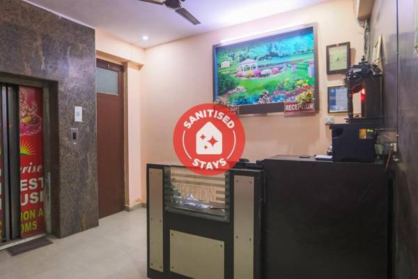 OYO 82609 Hotel Moonlight