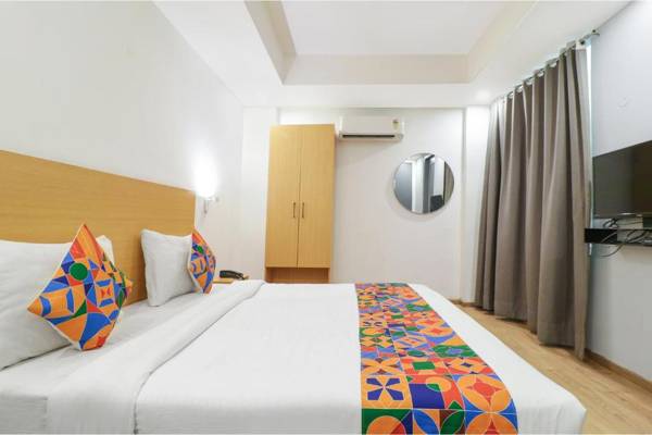 FabHotel Pantao Stays