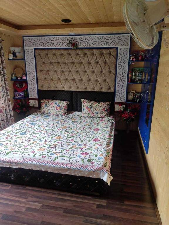 OYO HOME 92074 Muzamil Homestay