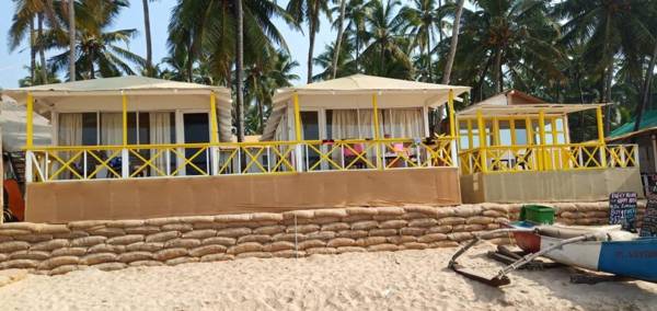 Cuba Premium Huts