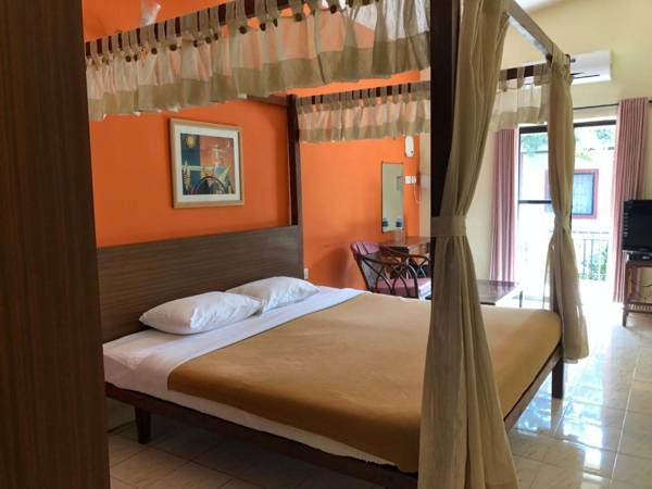 Banyan Tree Courtyard