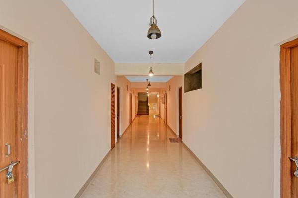 OYO 84899 Priti House