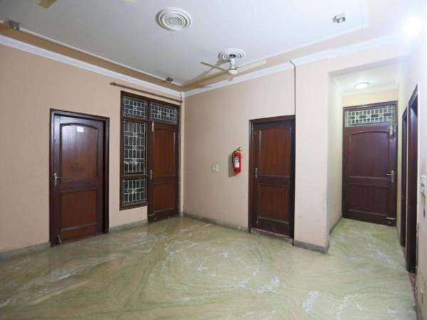 FabExpress Paradise Inn III