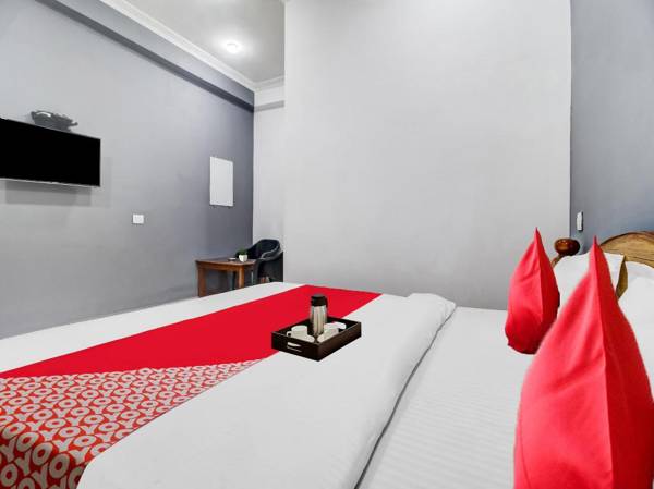 OYO 92870 Shree Sai Holiday Homes