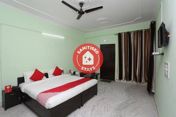 OYO 18669 Shree Palce