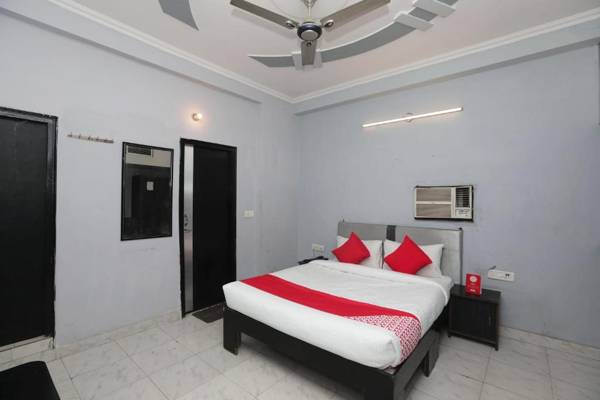 OYO 40851 Hotel Athithi