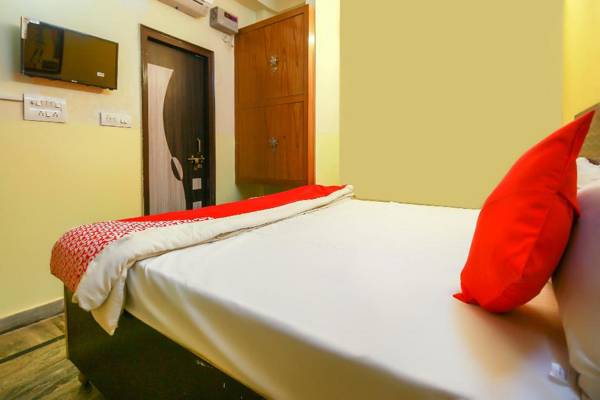 OYO 67783 Hotel Red Stone