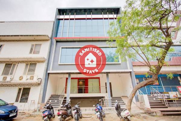 OYO 79846 Townhouse 292 Atal chowk Indirapuram Ghaziabad