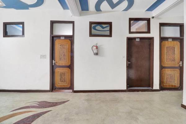 Collection O 82388 Hotel Drive Inn 24