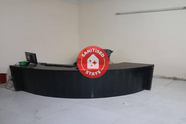 POP 83214 Raj Guest House