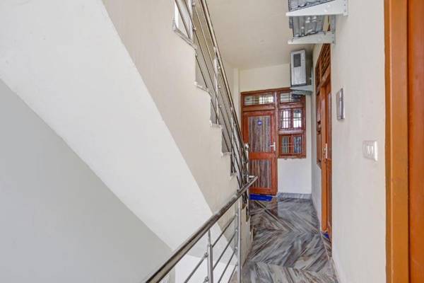 OYO 84801 Royal king Inn