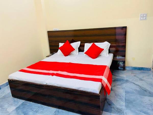 OYO 88548 Hotel Red Heart