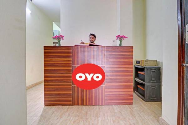 OYO 87988 Hotel Happy Moments