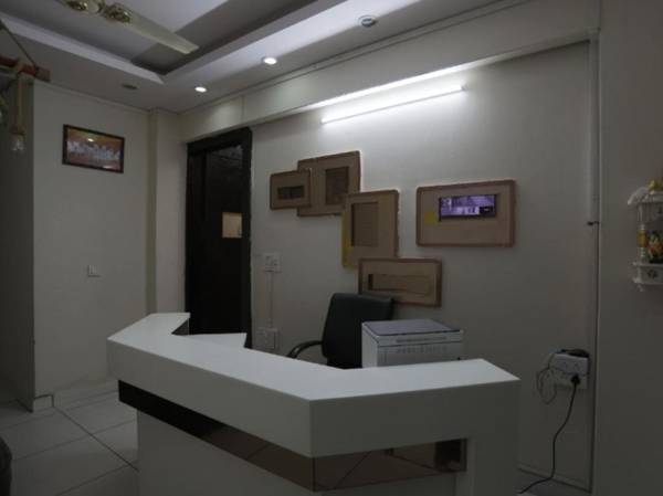 Capital O 92631 White Hotel