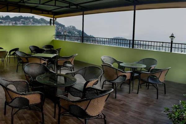 Jain Group Hotel Royal Orchid & Spa