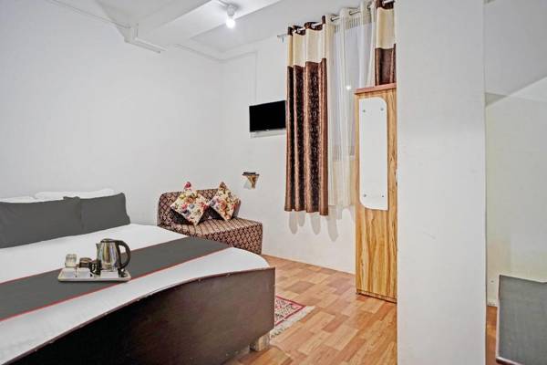 Capital O 88352 Hotel Laxmi Niwas