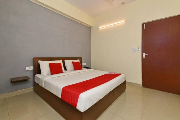 OYO Flagship 42752 Greenfield Colony