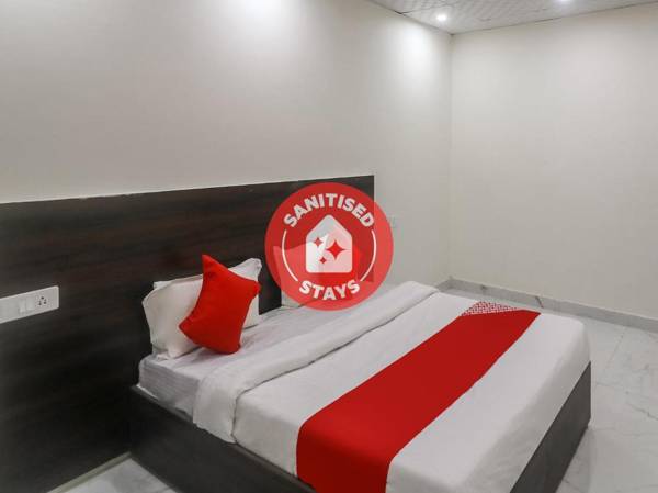 OYO 81967 Hotel Galaxy