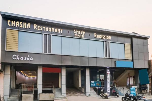 OYO Flagship 84467 Hotel Raddision Pink