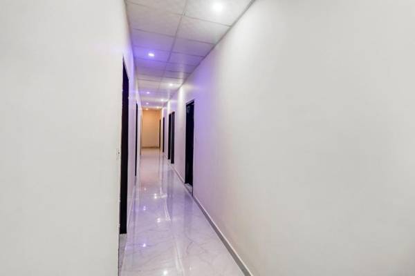 OYO Flagship 84467 Hotel Raddision Pink