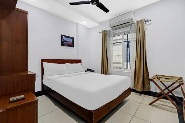 OYO Townhouse 595 Majestic Inn