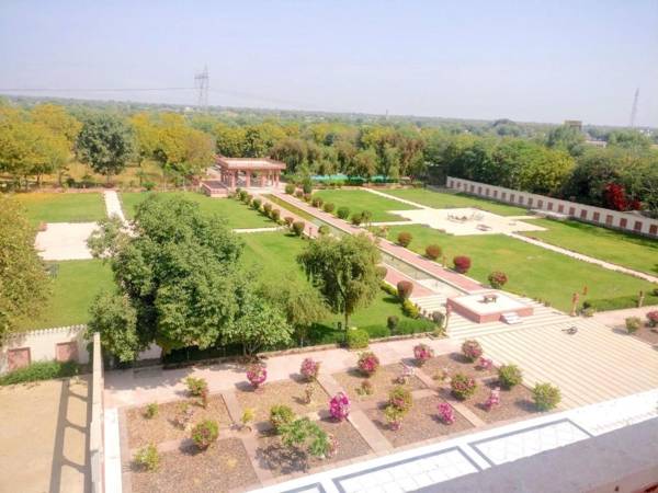 Umaid Palace - Getaway Resort Near Jaipur Close to Bhangarh & Chand Baori Stepwell Abhaneri