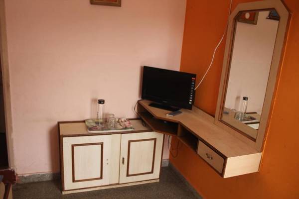 Santosh Lodge
