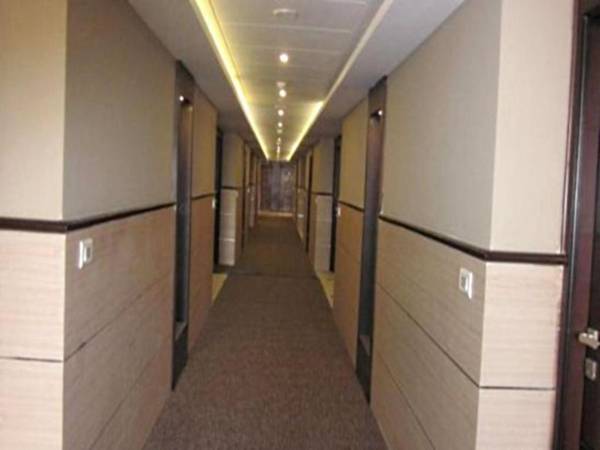 The Pearl Grand Hotel