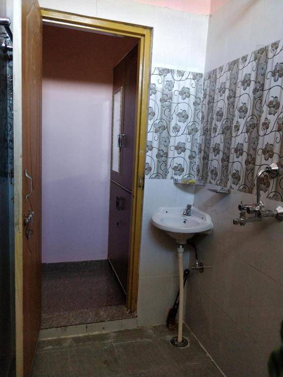 Nandini Homestay