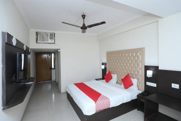 Collection O 44364 Hotel Gaurab