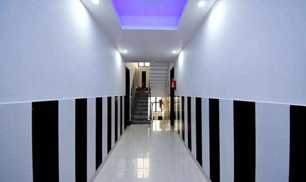 FabHotel Mayank Residency
