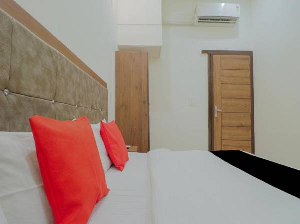 OYO 81140 Hotel Valley Wood Inn