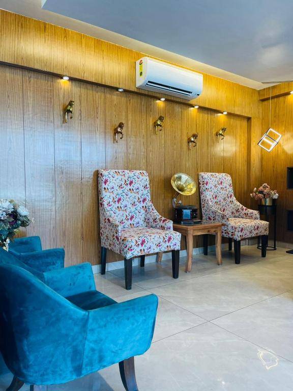 Hotel Grand Legacy Prime