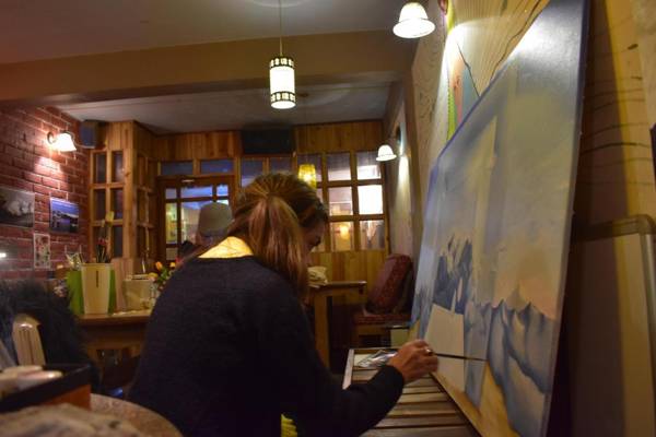 Golden Orchid-The Lodge