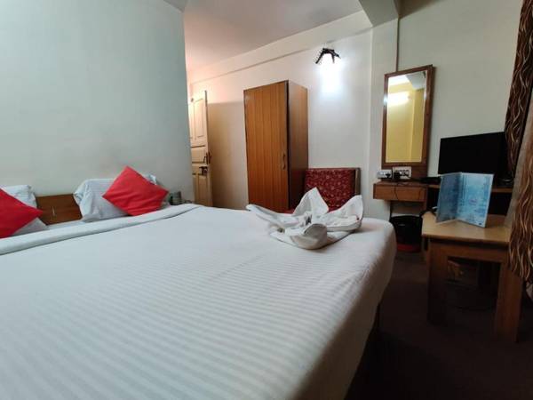 OYO 82479 Snowdale Residency