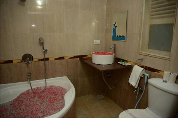 Paradise Village Beach Resort