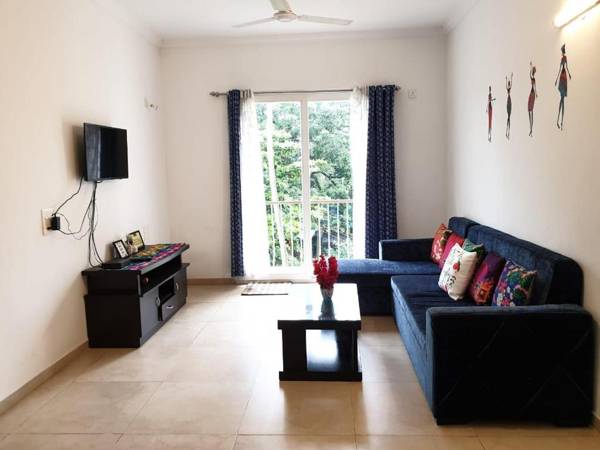 Ronnie's Studio Apartment