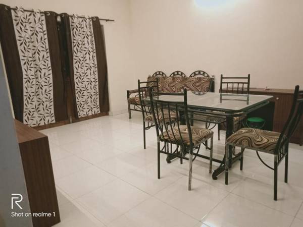Ronne's Beachway 2BHK Apartment
