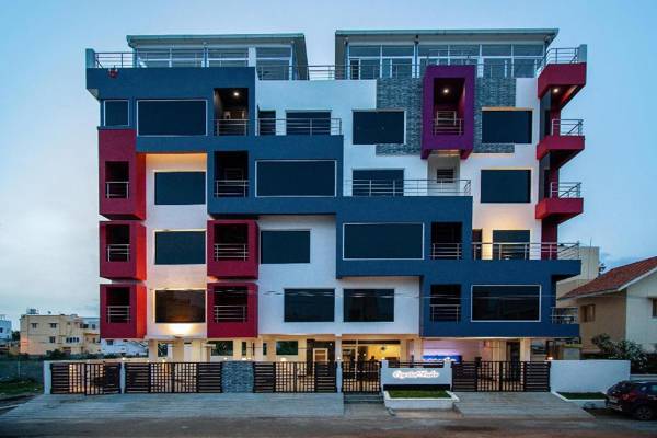 Crystal Lake Service Apartments