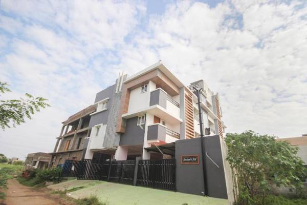 SPOT ON 64799 Gowthams Nest